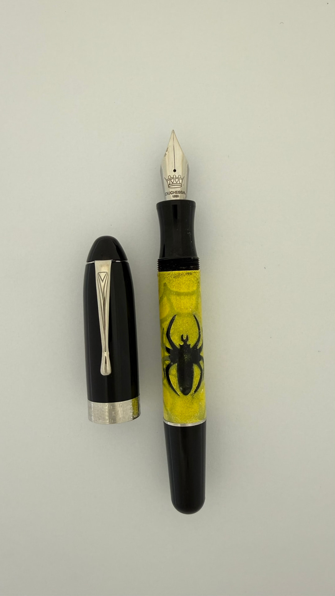 Stilografica Spider Palladio 05 con ragno dipinto a mano, esemplare unico con finitura palladio